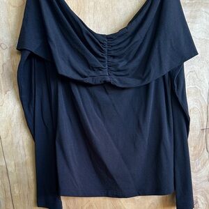 Aritizia Wilfred Off the Shoulder Black Women's Top - Small NWT